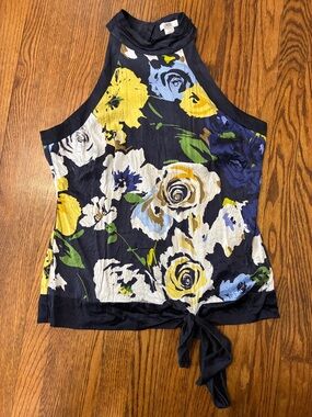 Caché high heck 95% silk floral top size L